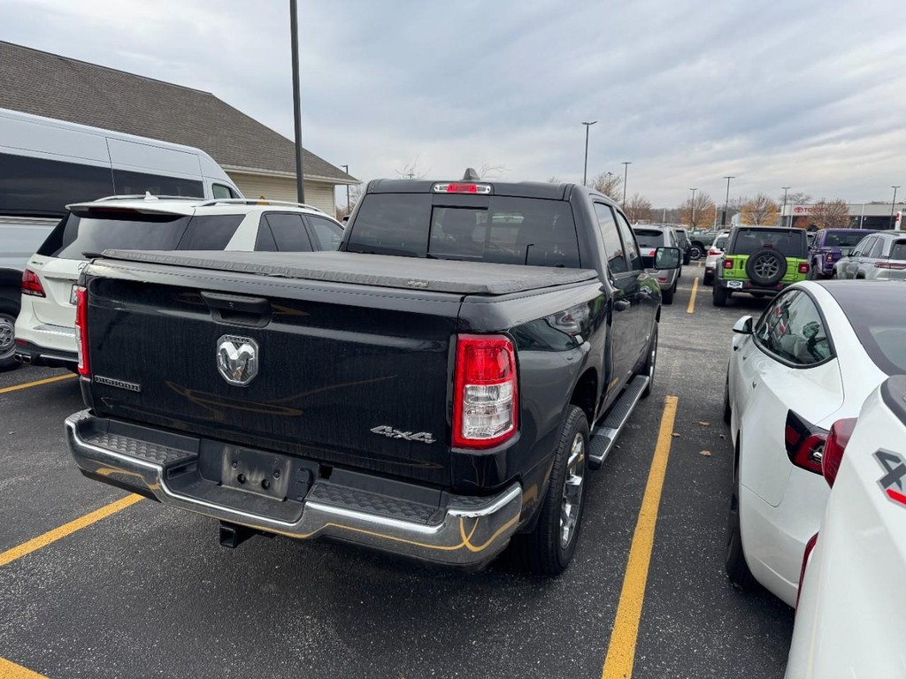 Ram 1500 Vehicle Full-screen Gallery Image 03