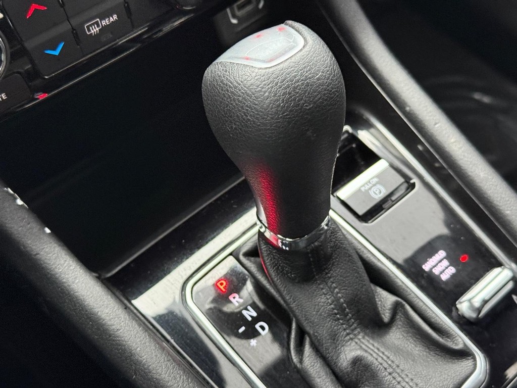 Jeep Compass Vehicle Full-screen Gallery Image 18