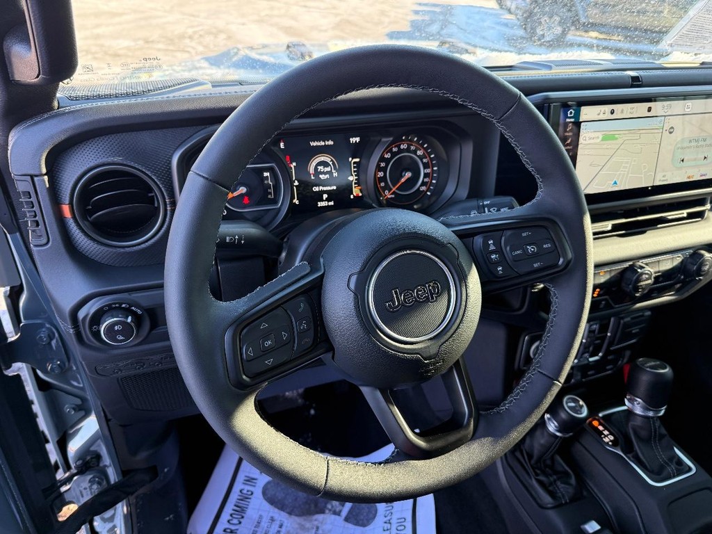 Jeep Gladiator Vehicle Full-screen Gallery Image 10