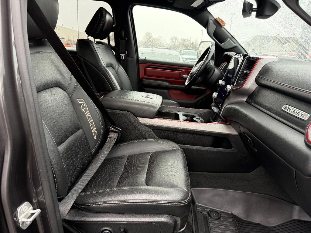 Ram 1500 Vehicle Full-screen Gallery Image 06