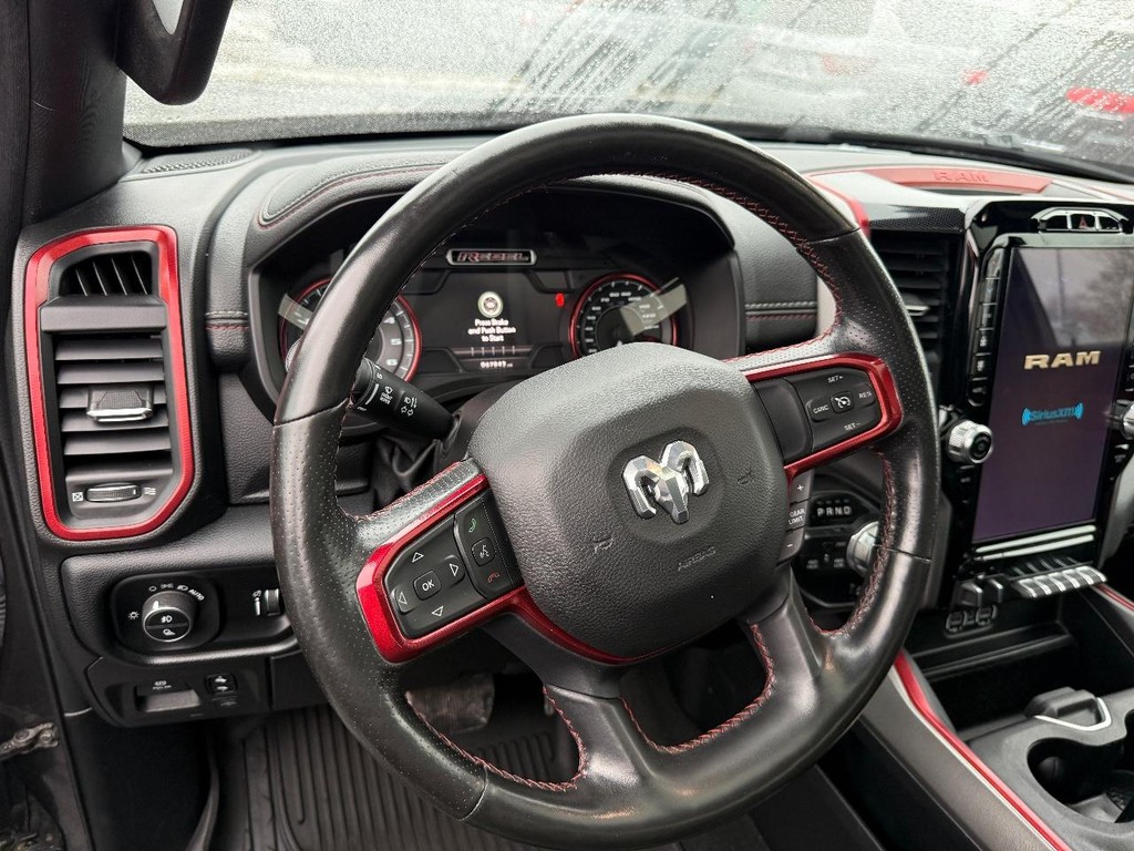 Ram 1500 Vehicle Full-screen Gallery Image 13