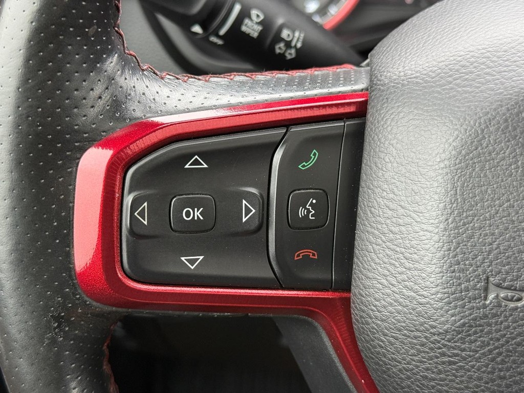 Ram 1500 Vehicle Full-screen Gallery Image 15