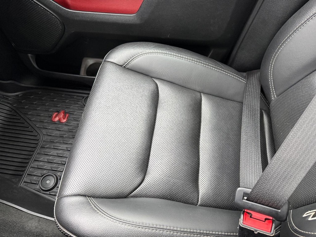 Ram 1500 Vehicle Full-screen Gallery Image 21