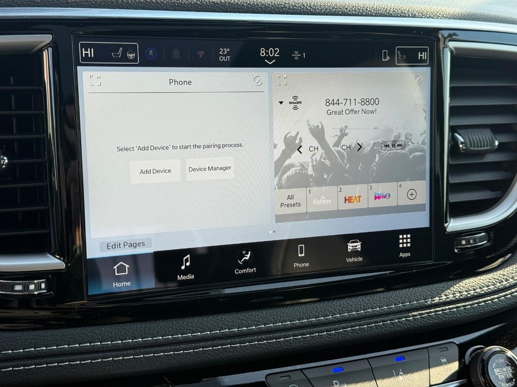 Chrysler Pacifica Vehicle Full-screen Gallery Image 14