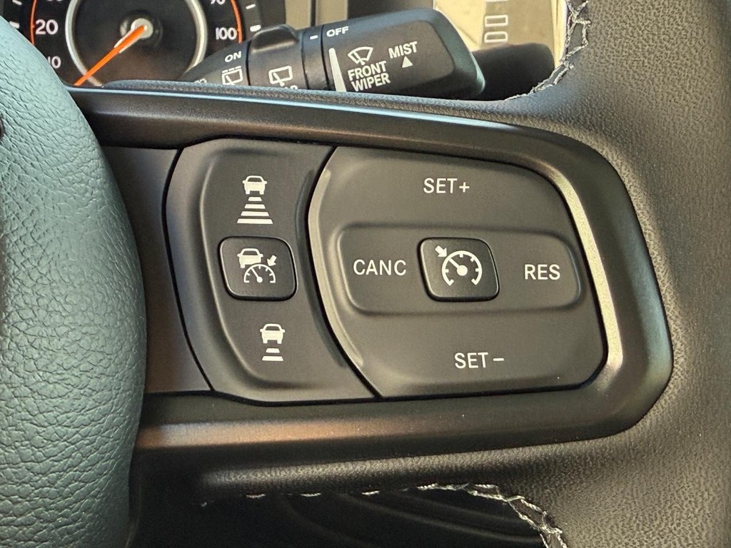 Jeep Wrangler Vehicle Full-screen Gallery Image 14