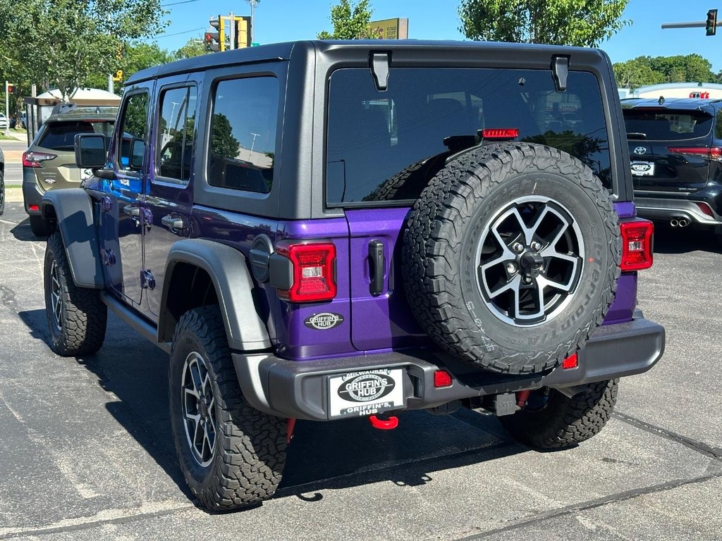 Jeep Wrangler Vehicle Full-screen Gallery Image 06