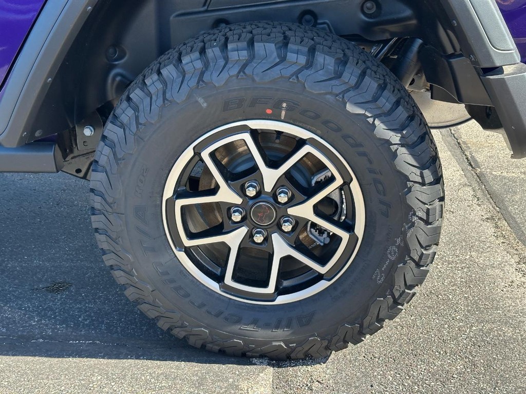 Jeep Wrangler Vehicle Full-screen Gallery Image 07