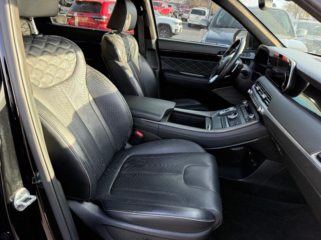 Hyundai Palisade Vehicle Full-screen Gallery Image 06