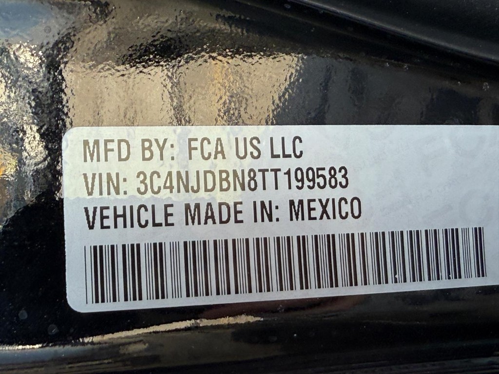 Jeep Compass Vehicle Full-screen Gallery Image 18