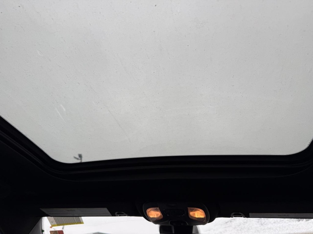 Jeep Compass Vehicle Full-screen Gallery Image 11