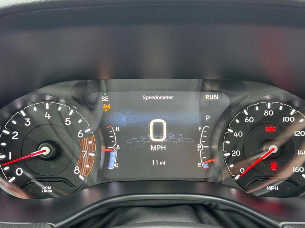 Jeep Compass Vehicle Full-screen Gallery Image 17