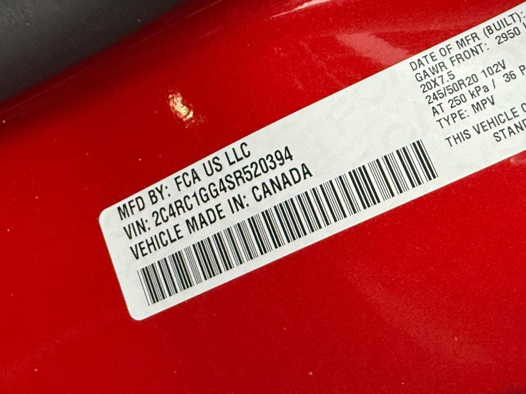 Chrysler Pacifica Vehicle Full-screen Gallery Image 25