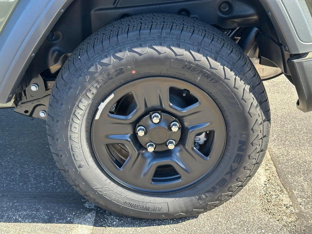 Jeep Wrangler Vehicle Full-screen Gallery Image 07