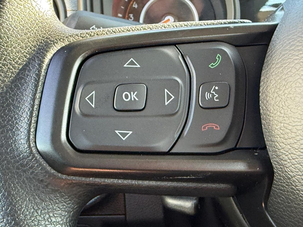 Jeep Wrangler Vehicle Full-screen Gallery Image 11