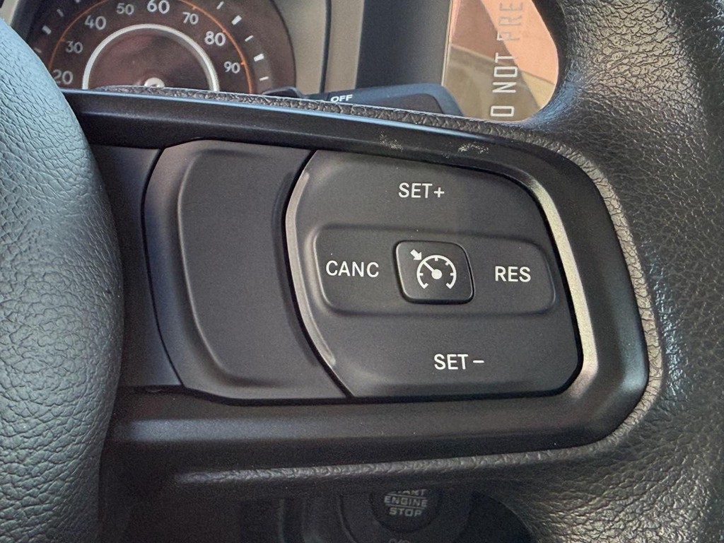 Jeep Wrangler Vehicle Full-screen Gallery Image 12
