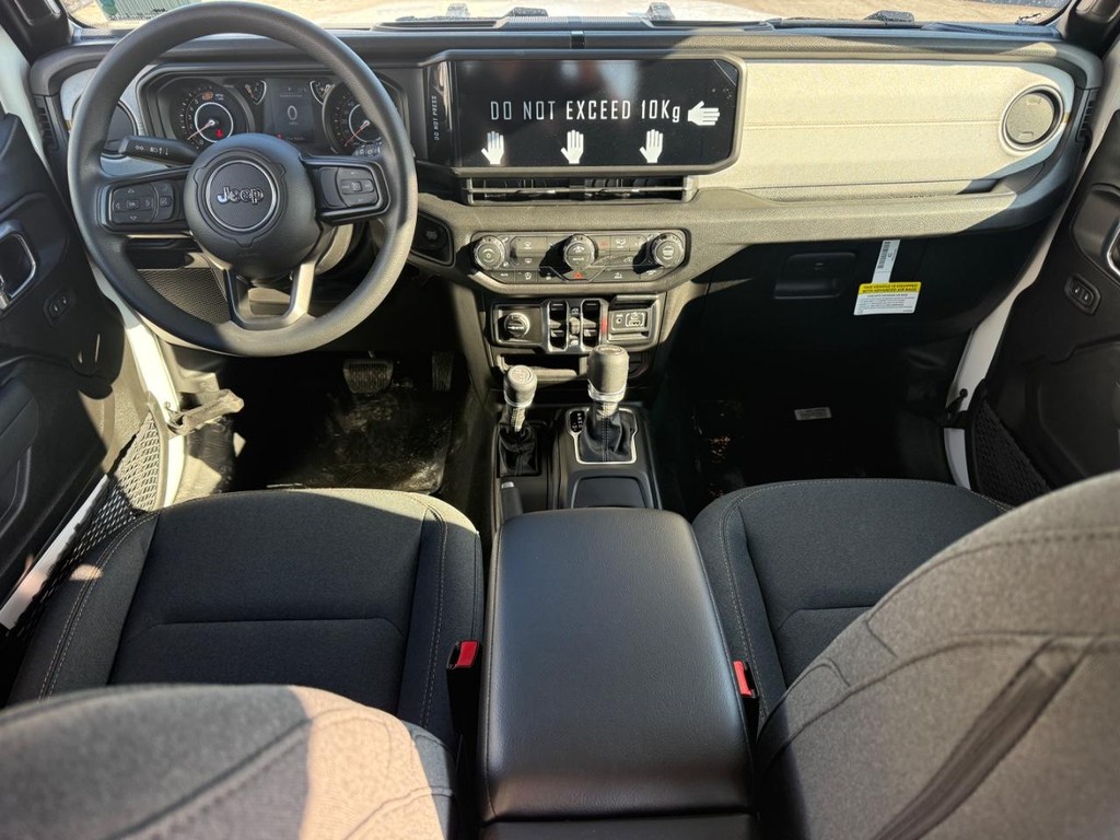 Jeep Wrangler Vehicle Full-screen Gallery Image 08