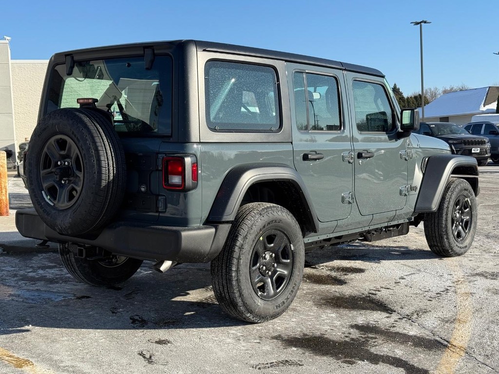 Jeep Wrangler Vehicle Full-screen Gallery Image 04