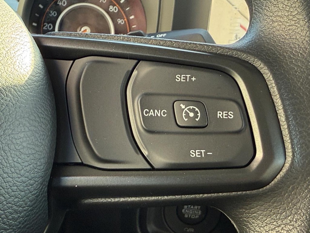 Jeep Wrangler Vehicle Full-screen Gallery Image 11