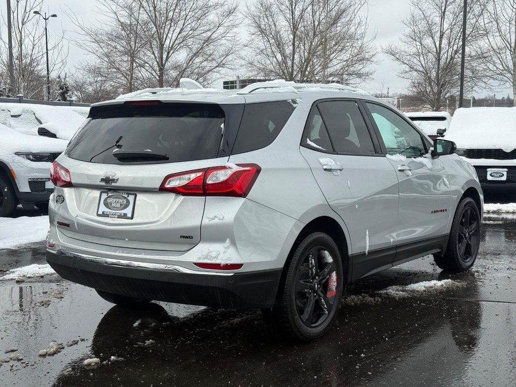 Chevrolet Equinox Vehicle Full-screen Gallery Image 03