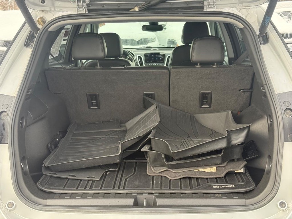 Chevrolet Equinox Vehicle Full-screen Gallery Image 05