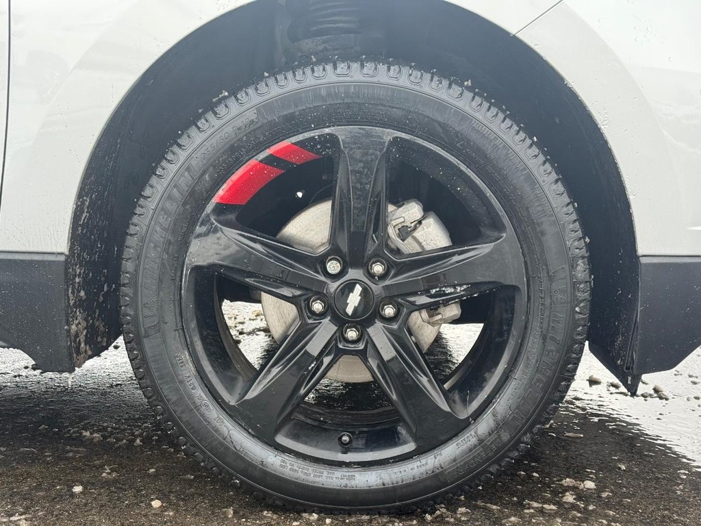 Chevrolet Equinox Vehicle Full-screen Gallery Image 06