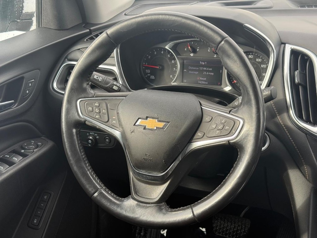 Chevrolet Equinox Vehicle Full-screen Gallery Image 10