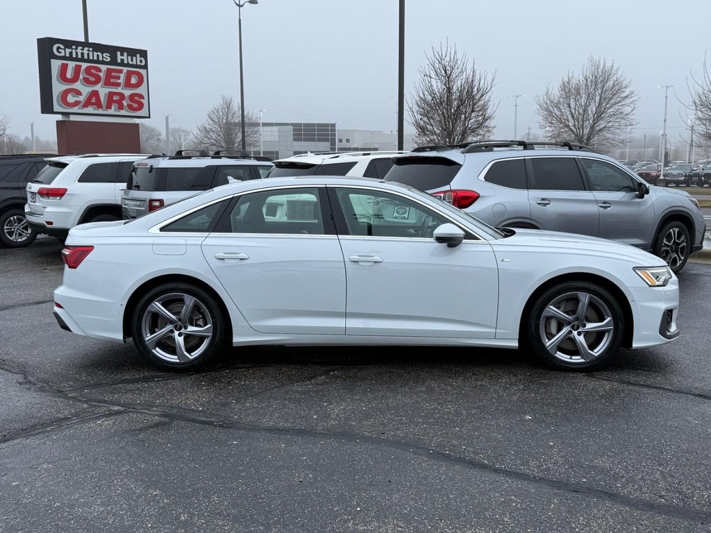 Audi A6 Sedan Vehicle Full-screen Gallery Image 02