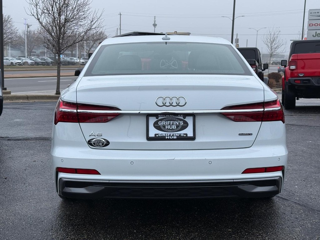 Audi A6 Sedan Vehicle Full-screen Gallery Image 04