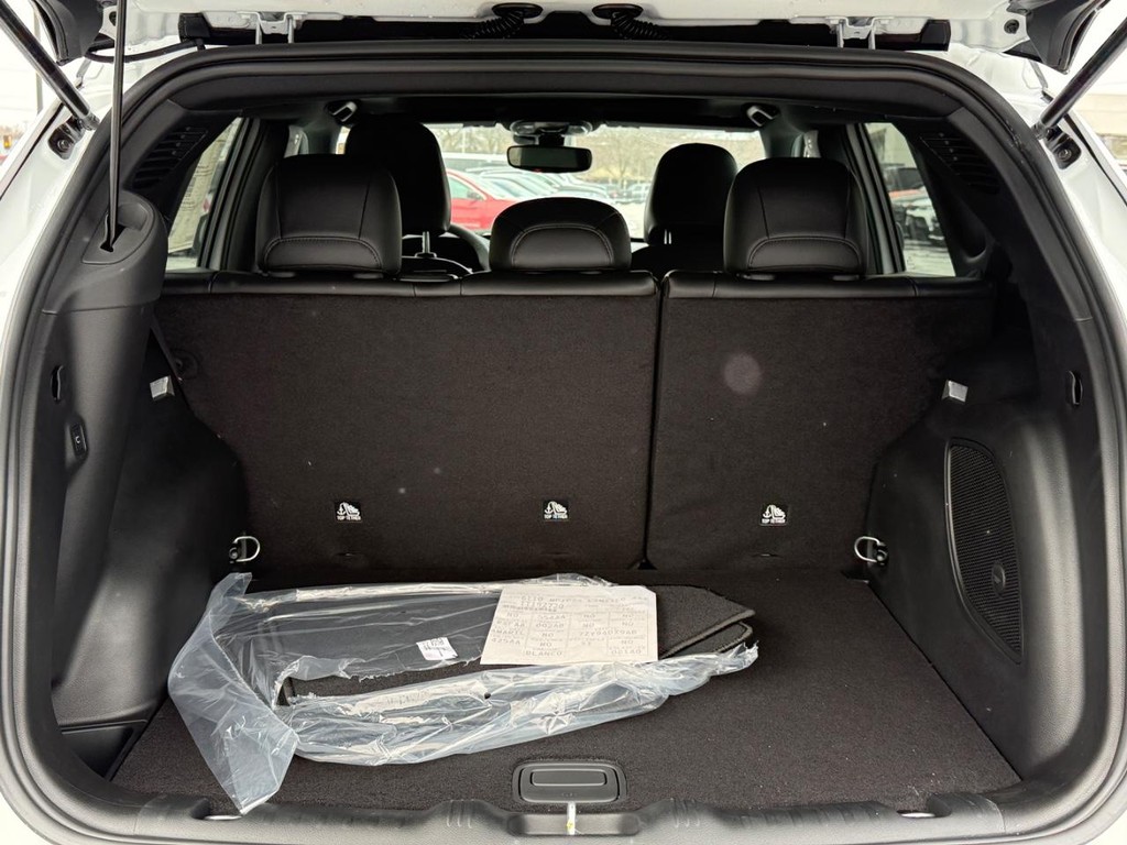 Jeep Compass Vehicle Full-screen Gallery Image 05