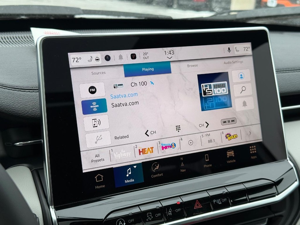 Jeep Compass Vehicle Full-screen Gallery Image 17