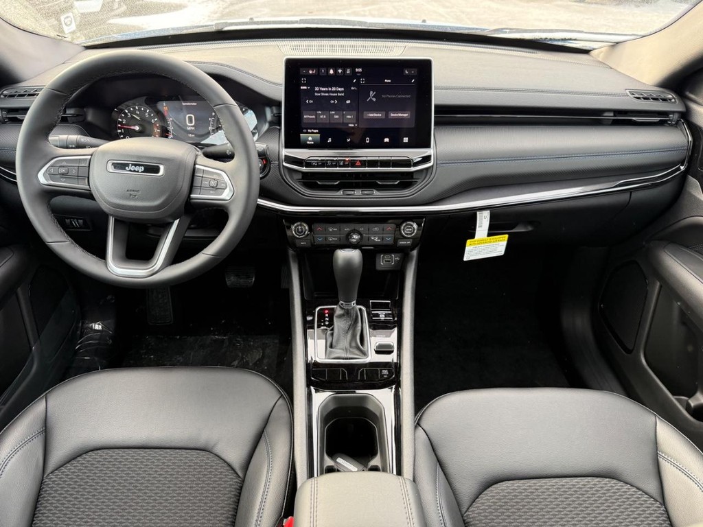 Jeep Compass Vehicle Full-screen Gallery Image 08