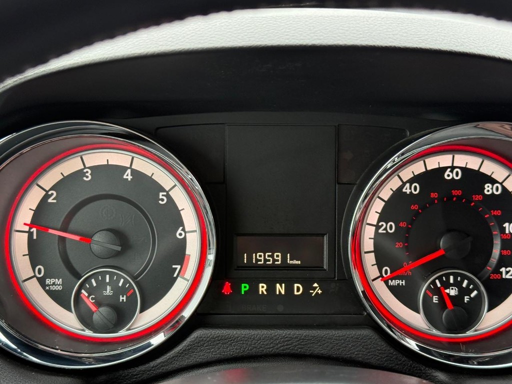 Dodge Grand Caravan Vehicle Full-screen Gallery Image 16