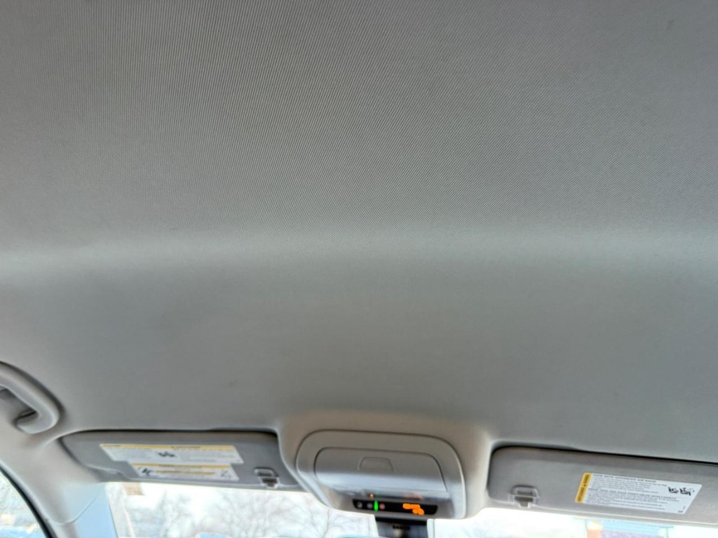 GMC Terrain Vehicle Full-screen Gallery Image 10