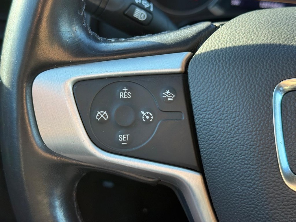 GMC Terrain Vehicle Full-screen Gallery Image 14