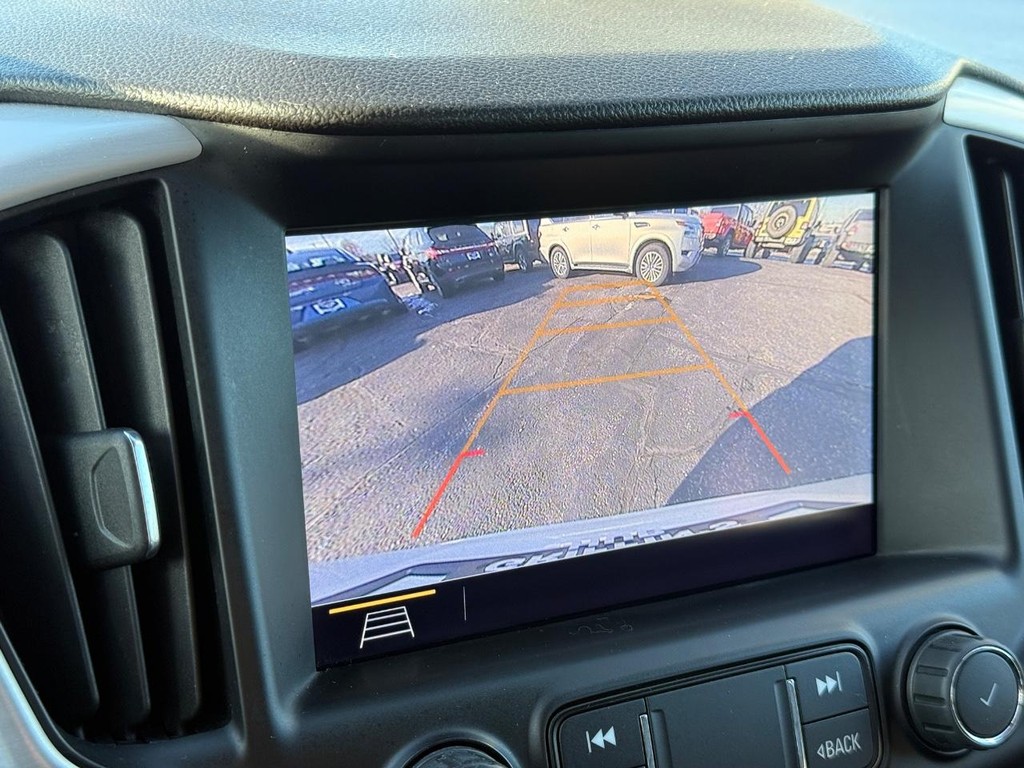 GMC Terrain Vehicle Full-screen Gallery Image 18