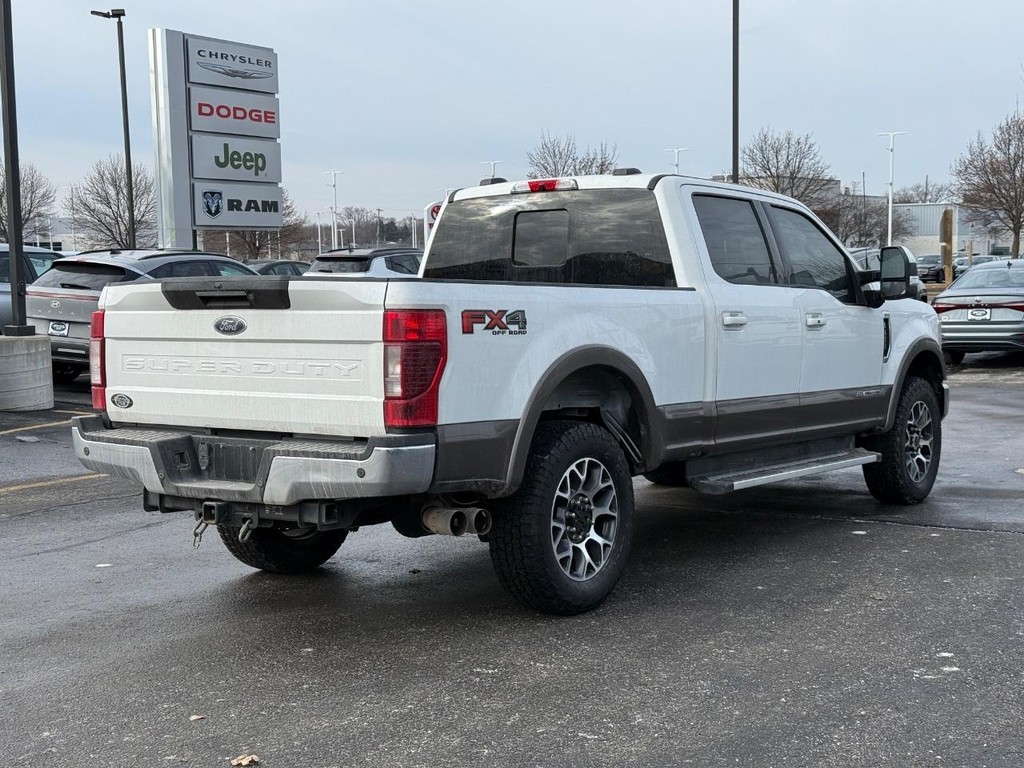 Ford Super Duty F-250 SRW Vehicle Full-screen Gallery Image 03
