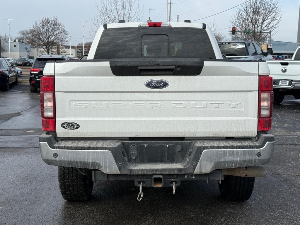 Ford Super Duty F-250 SRW Vehicle Full-screen Gallery Image 04
