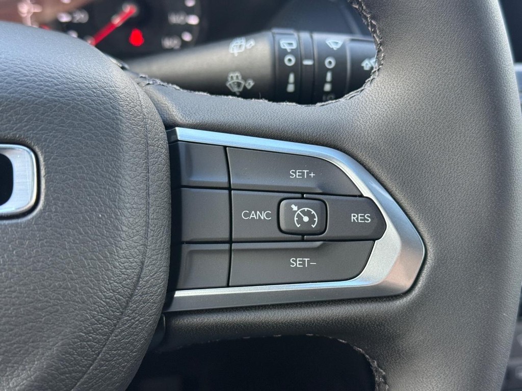 Jeep Compass Vehicle Full-screen Gallery Image 15