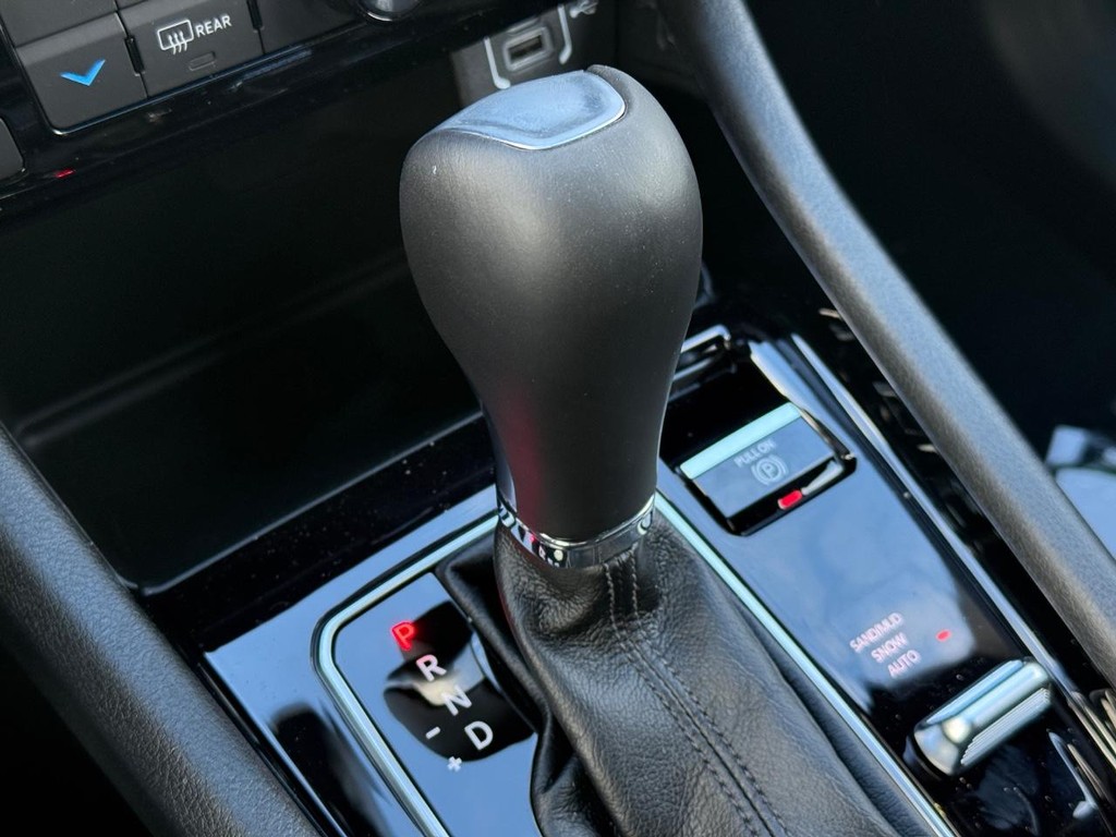 Jeep Compass Vehicle Full-screen Gallery Image 19