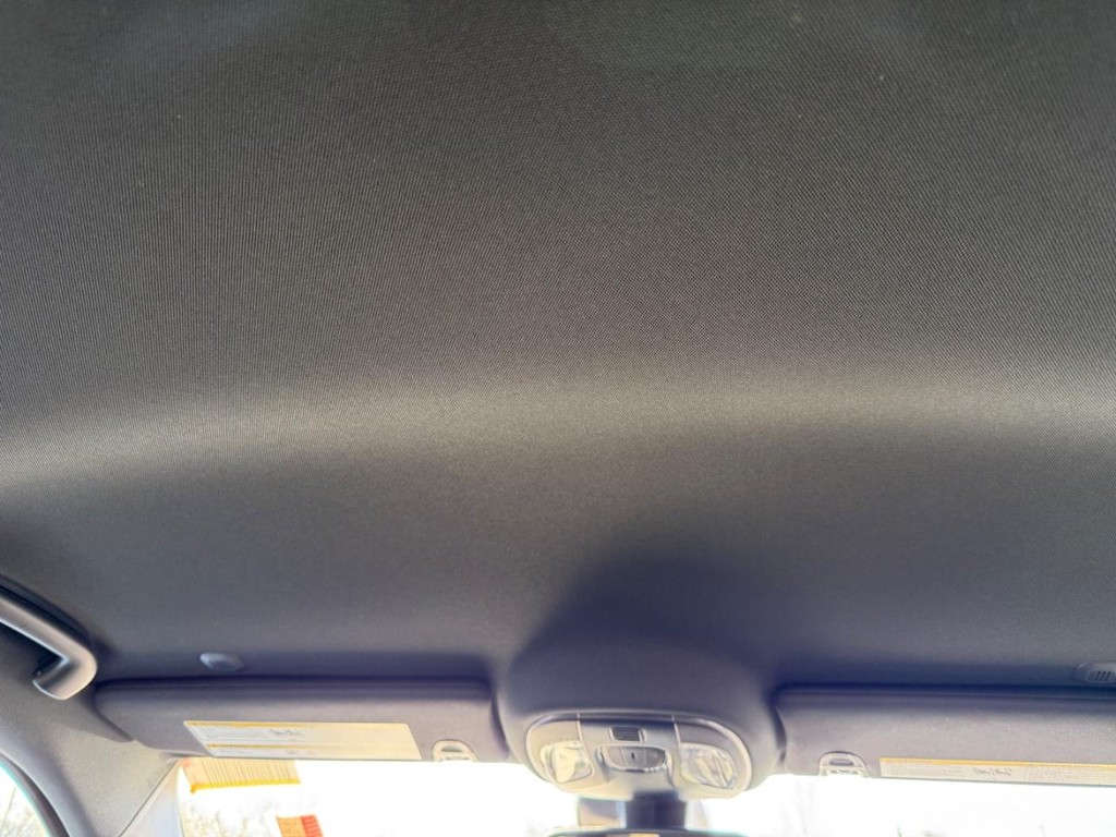 Jeep Compass Vehicle Full-screen Gallery Image 10