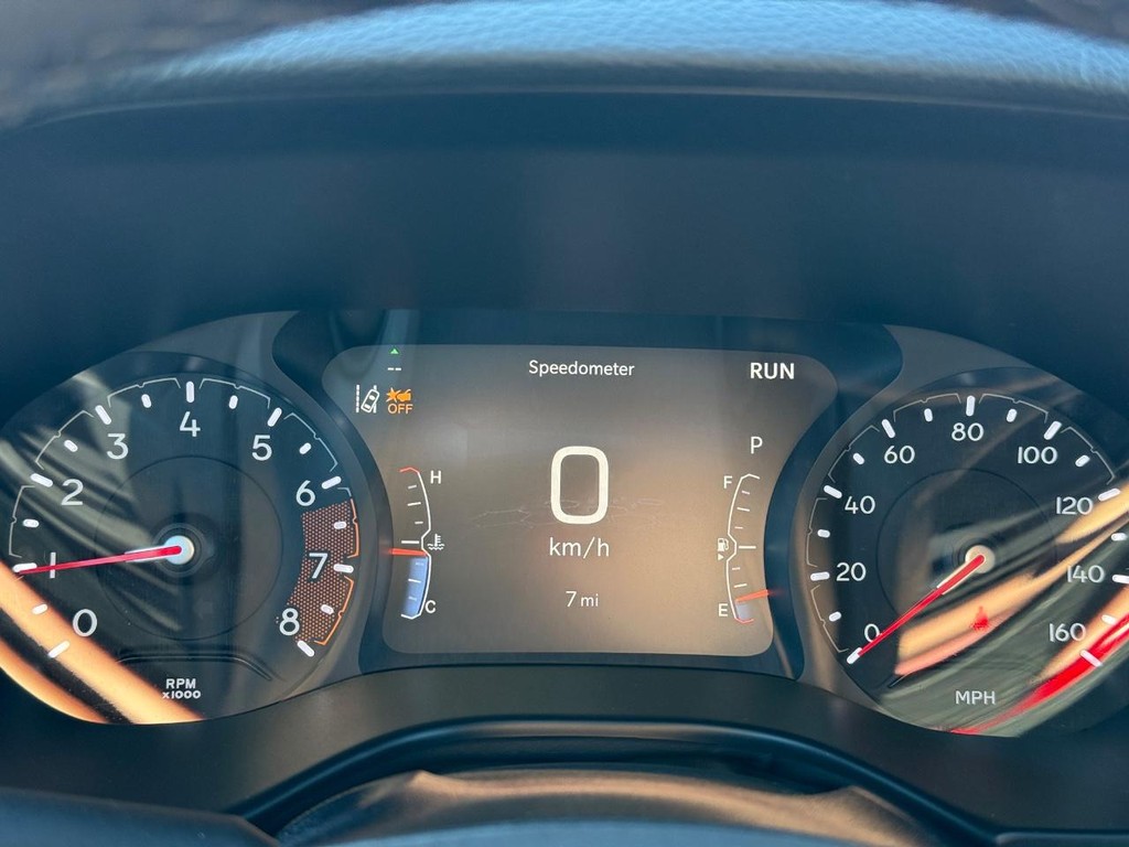 Jeep Compass Vehicle Full-screen Gallery Image 16