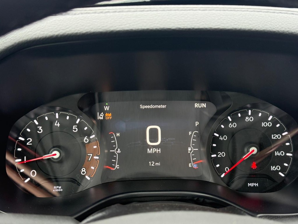 Jeep Compass Vehicle Full-screen Gallery Image 16