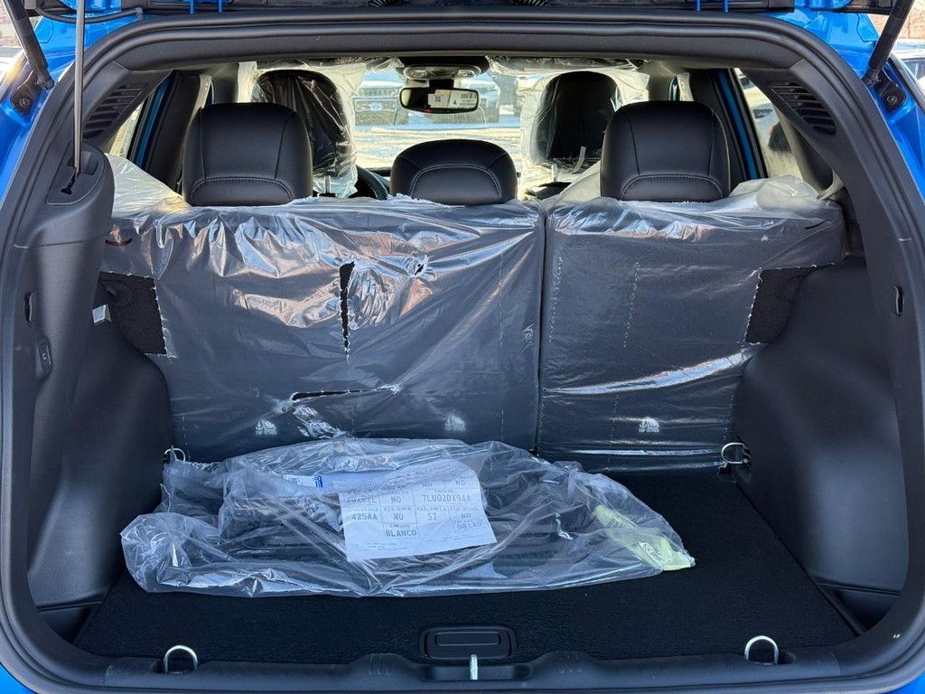 Jeep Compass Vehicle Full-screen Gallery Image 05