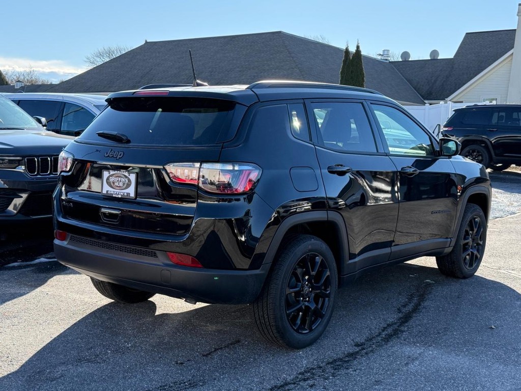 Jeep Compass Vehicle Full-screen Gallery Image 03