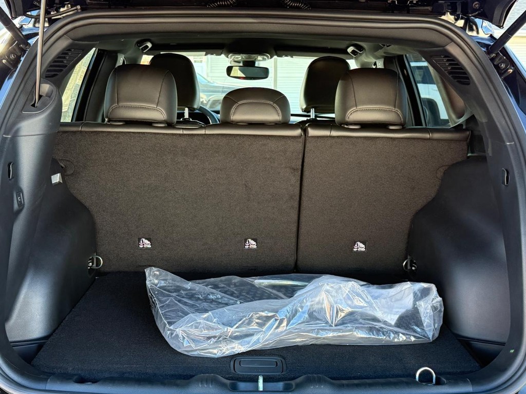 Jeep Compass Vehicle Full-screen Gallery Image 05