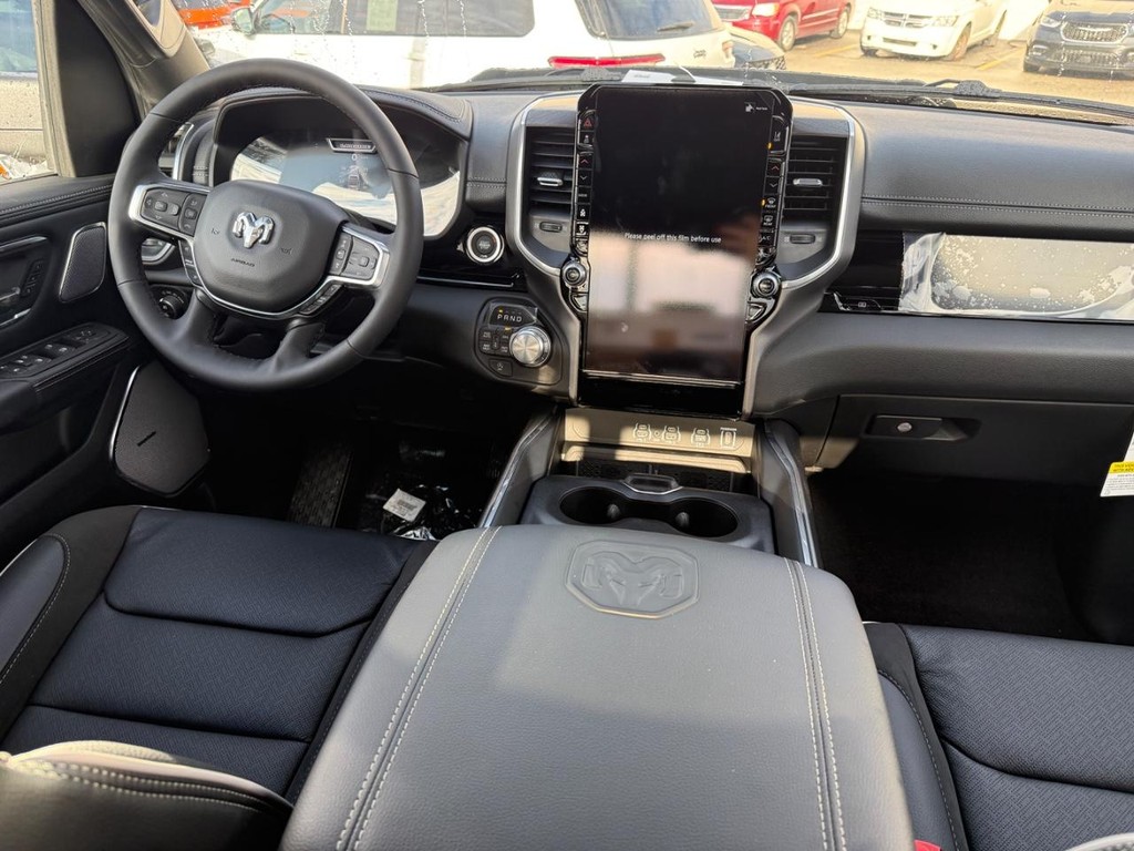 Ram 1500 Vehicle Full-screen Gallery Image 08