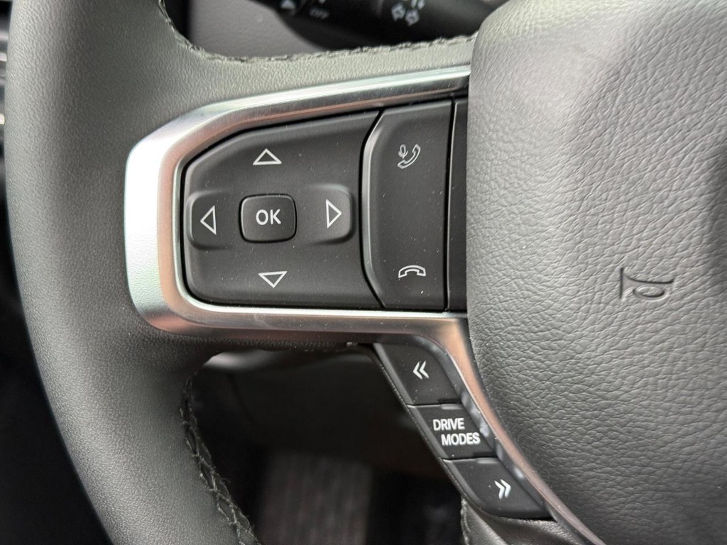 Ram 1500 Vehicle Full-screen Gallery Image 14