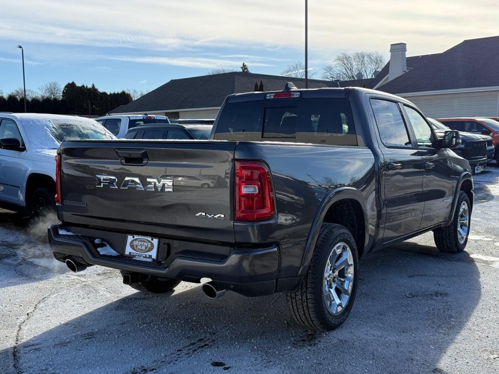 Ram 1500 Vehicle Full-screen Gallery Image 03