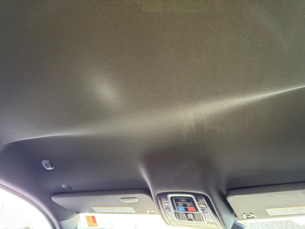 Ram 1500 Vehicle Full-screen Gallery Image 10