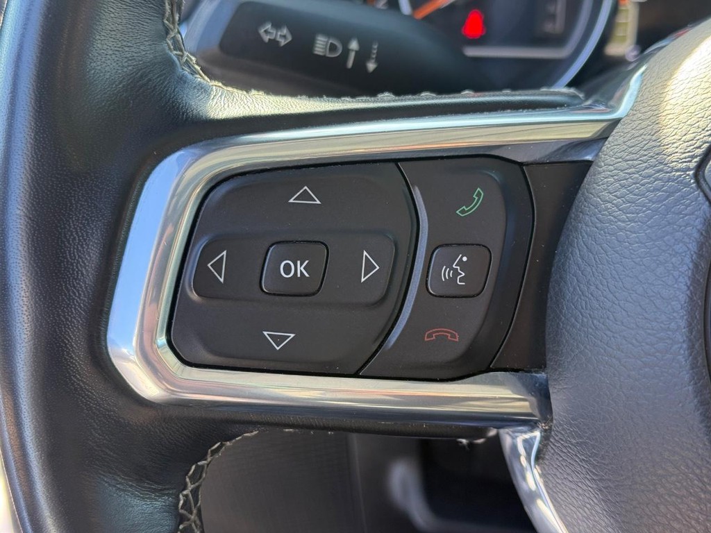 Jeep Wrangler Vehicle Full-screen Gallery Image 08